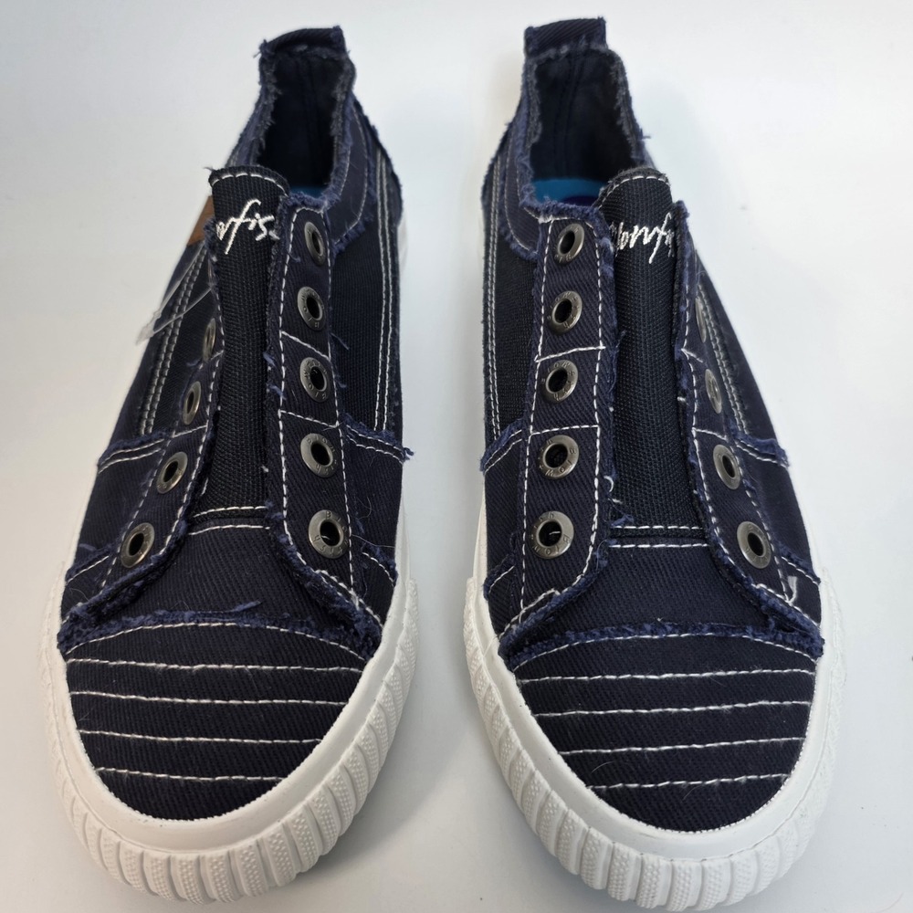 NEW Women's Blowfish Malibu Slip-On sneakers in a dark blue canvas Size 8.5M - Picture 2 of 12